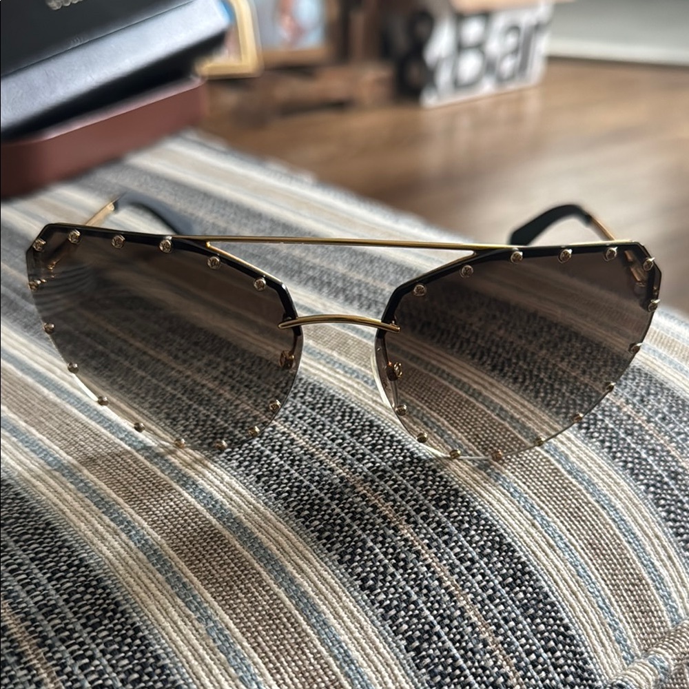 Louis Vuitton Gold and Brown Sunglasses with Elegant Design